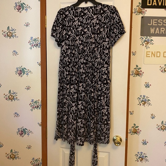 Torrid Black and White Dress - Picture 2 of 3